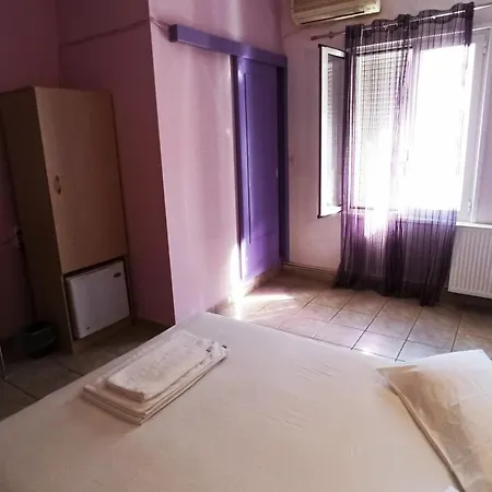 Hera Ξενοδοχείο *